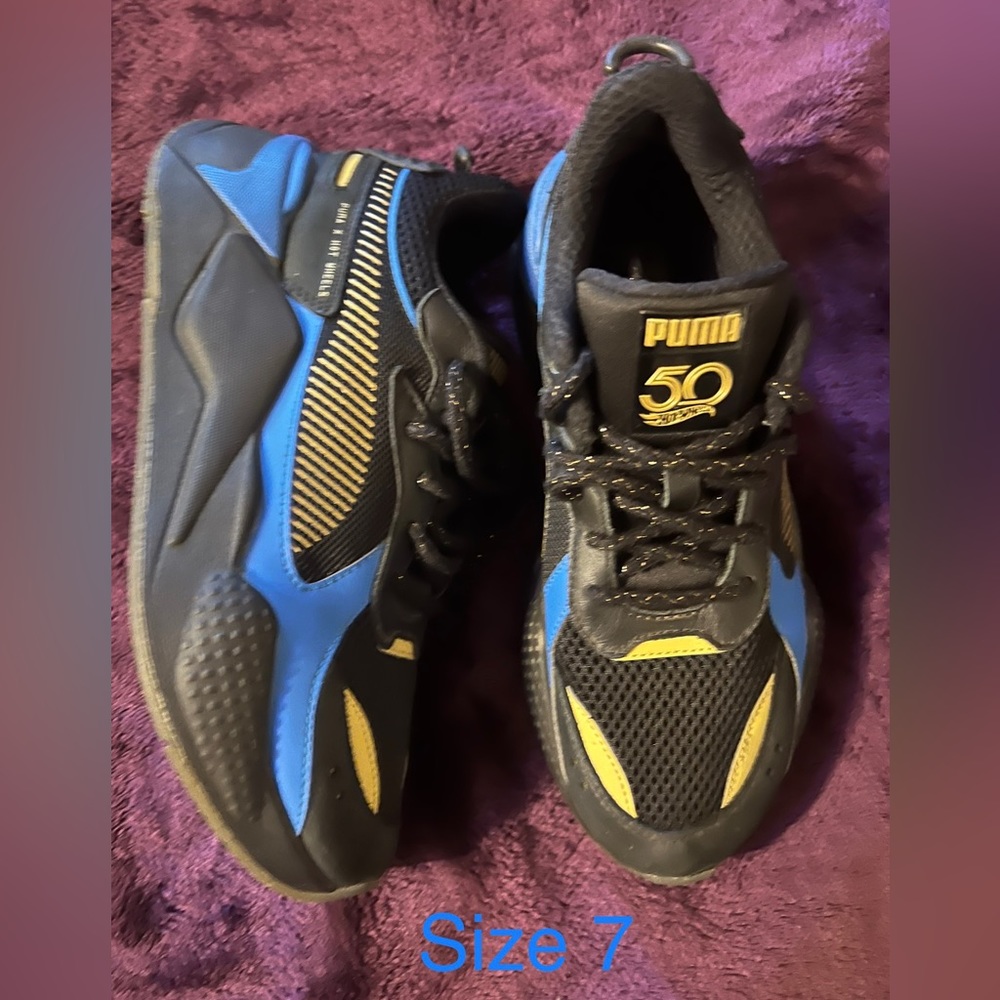 Puma RS-X
Toys Hot Wheels Bone Shaker, Size: 7 ,worn once